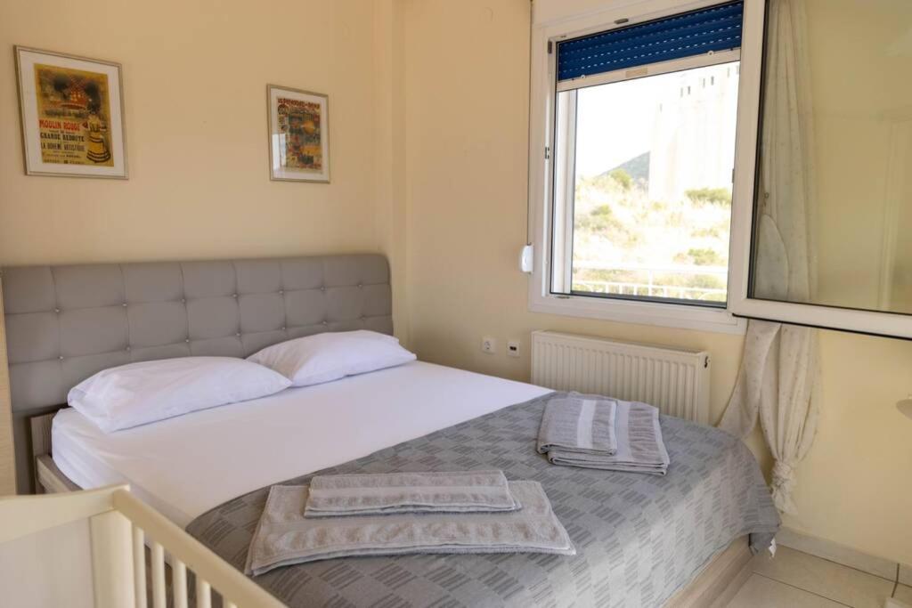 Port View House-Comfy Family Apartment-Panoramic View Néa Péramos Kültér fotó