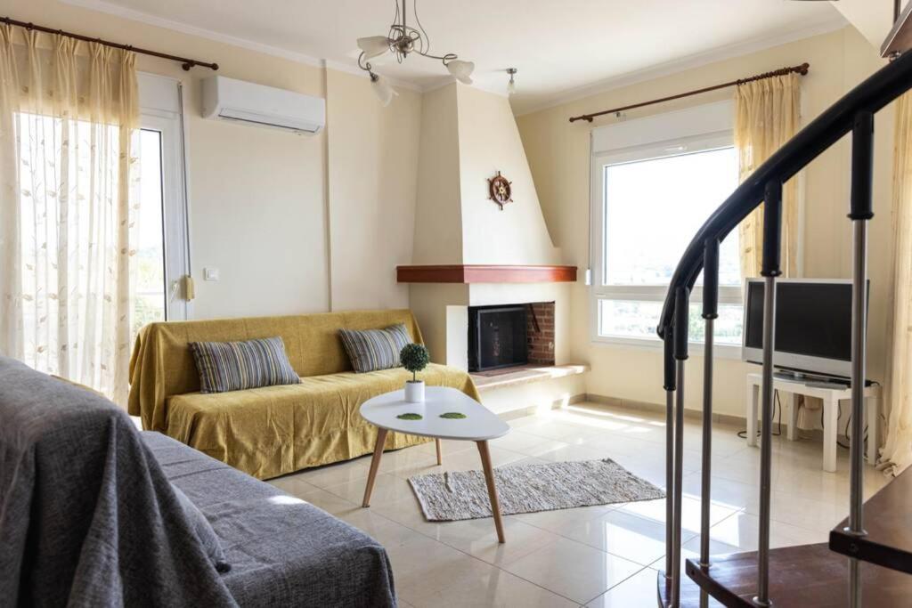 Port View House-Comfy Family Apartment-Panoramic View Néa Péramos Kültér fotó
