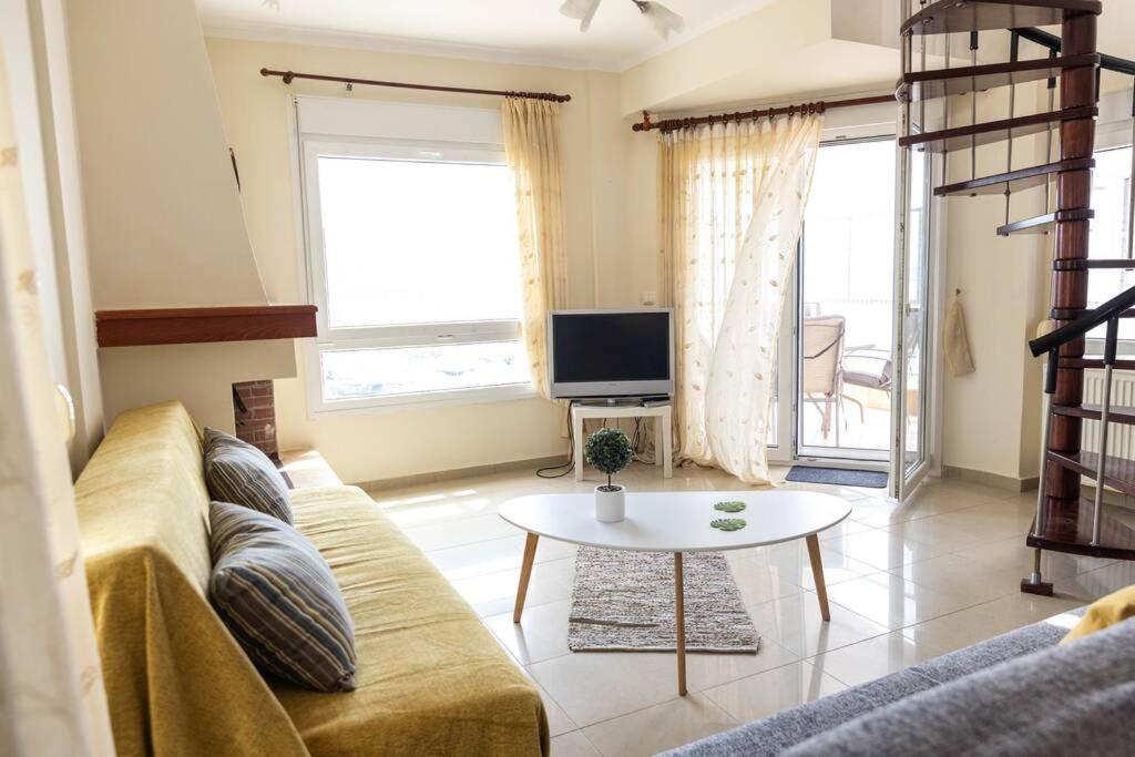 Port View House-Comfy Family Apartment-Panoramic View Néa Péramos Kültér fotó